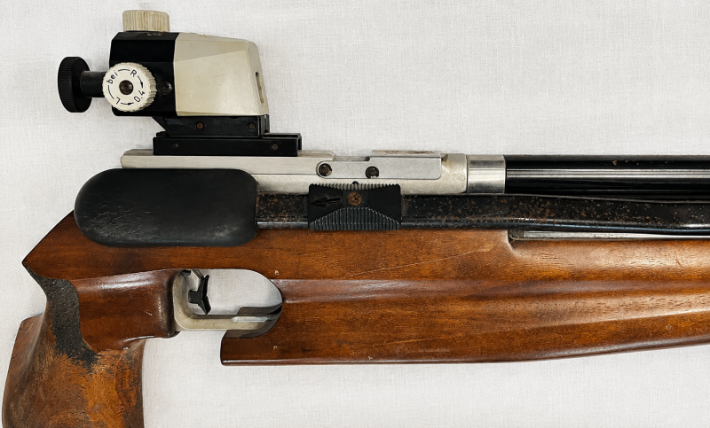 Feinwerkbau 601 + Haenel 303 Luftgewehr-Konvolut, Diopter, Koffer, Zubehör – Bild 3
