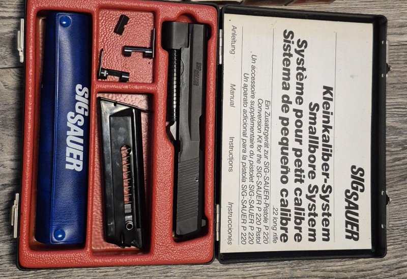 Sig P220 9mm mit 2 Magazinen und Wechselsystem .22lr – Bild 4