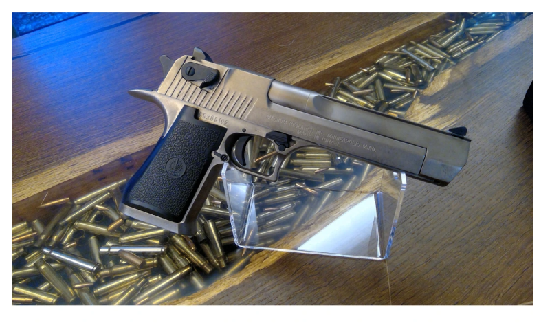 IMI Desert Eagle .44 Magnum mit Holzkoffer – Bild 3