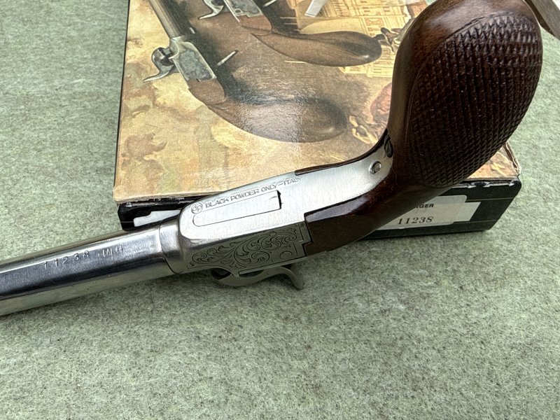 Pedersoli Derringer, Liegi Luxus, Kal.44, Schwarzpulver – Bild 4