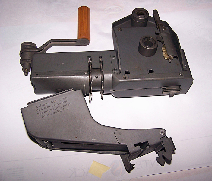 Gurtlademaschine für MG 1 bis MG 3. – Bild 1