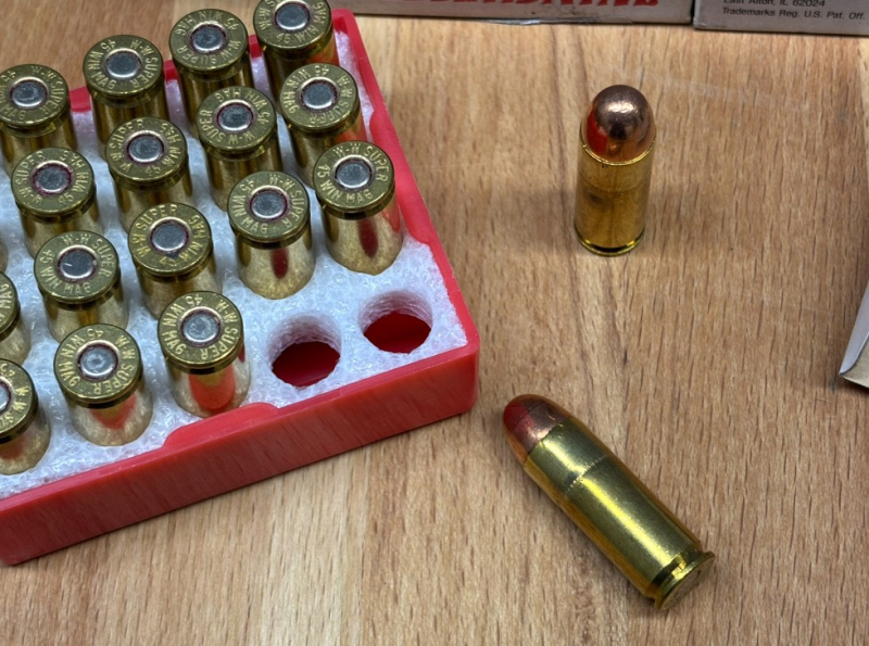 200 Patronen .45 WIN MAG von Winchester für die LAR Grizzly – Bild 2
