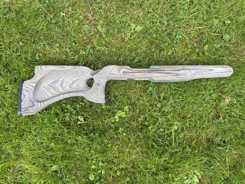 Ruger 10/22 Silhouette Schichtholzschaft Rohling, rechts – Bild 2