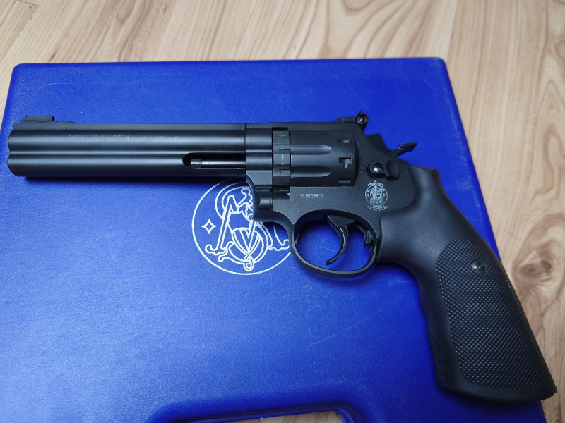 Umarex CO2-Revolver S&W 686 – schwarz – mit Koffer & Zubehör – sehr guter Zustand – Bild 2