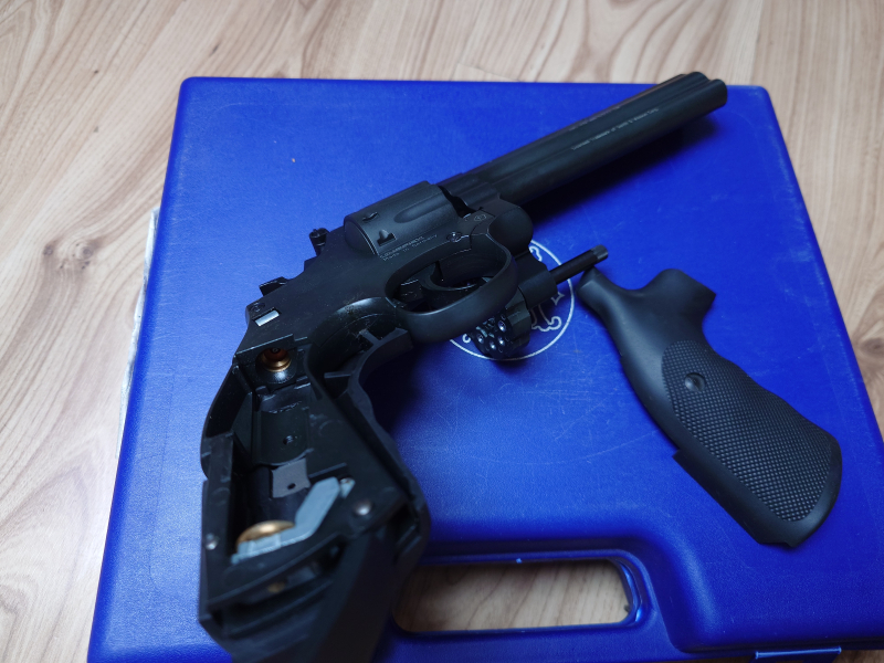 Umarex CO2-Revolver S&W 686 – schwarz – mit Koffer & Zubehör – sehr guter Zustand – Bild 4