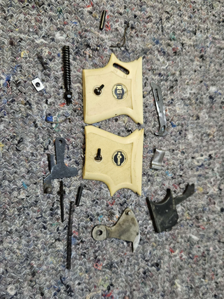RÖHM RG 2 S kleinteile Konvolut Griffschalen etc – Bild 1