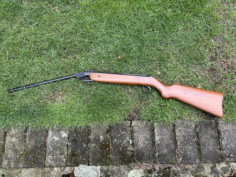 Diana Mod. 27 Luftgewehr – klassisches Knicklauf-Luftgewehr mit Holzschaft – Bild 1