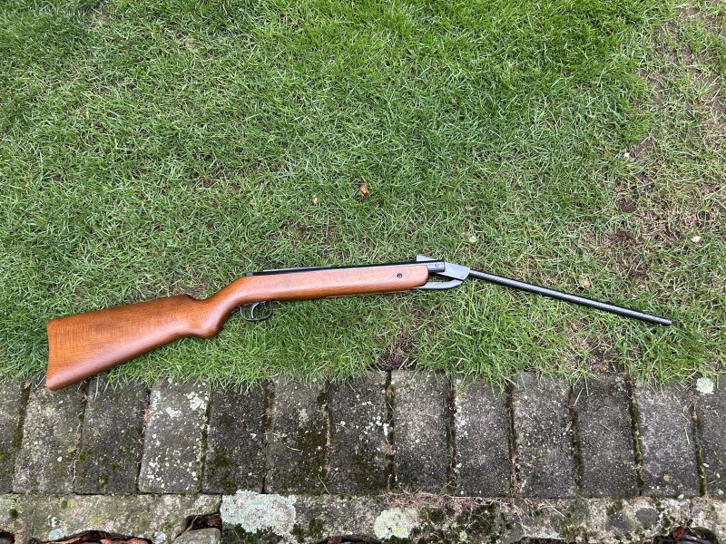 Diana Mod. 27 Luftgewehr – klassisches Knicklauf-Luftgewehr mit Holzschaft – Bild 2