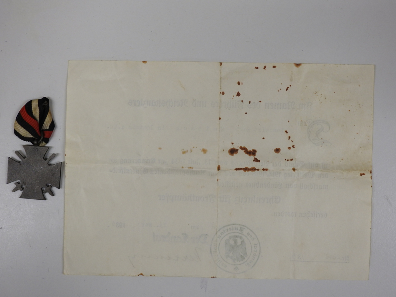 Original Frontkämpferabzeichen / Hindenburgkreuz mit Verleihungsurkunde 1935 – image 2