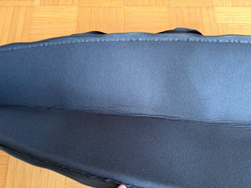 AKAH Futteral Stoff Schwarz – Bild 3