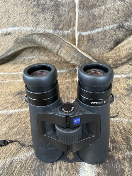 Fernglas Zeiss Victory RF 10x42 NEU von WAFFEN FLÜHR ANSBACH – Bild 3