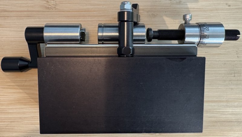 L.E. Wilson 50 BMG Case Trimmer Set Hülsentrimmer Mikrometer + Ständer – Bild 2