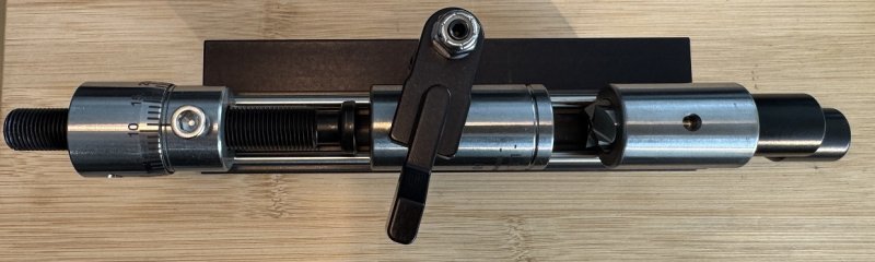 L.E. Wilson 50 BMG Case Trimmer Set Hülsentrimmer Mikrometer + Ständer – Bild 3