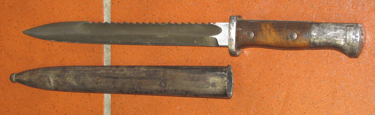 Kaiserreich und 1. Weltkrieg, Seitengewehr M84/98 mit Sägerücken. Hersteller Gottlieb Hammesfahr So – Bild 1