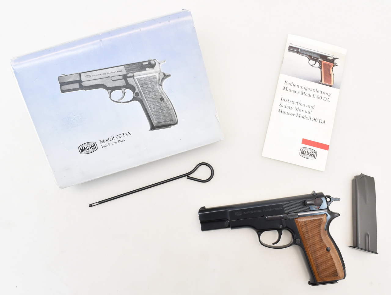 Neuwertige MAUSER Pistole Modell 90 DA im Kal. 9mm Luger in der OVP mit Reservemagazin – Bild 1