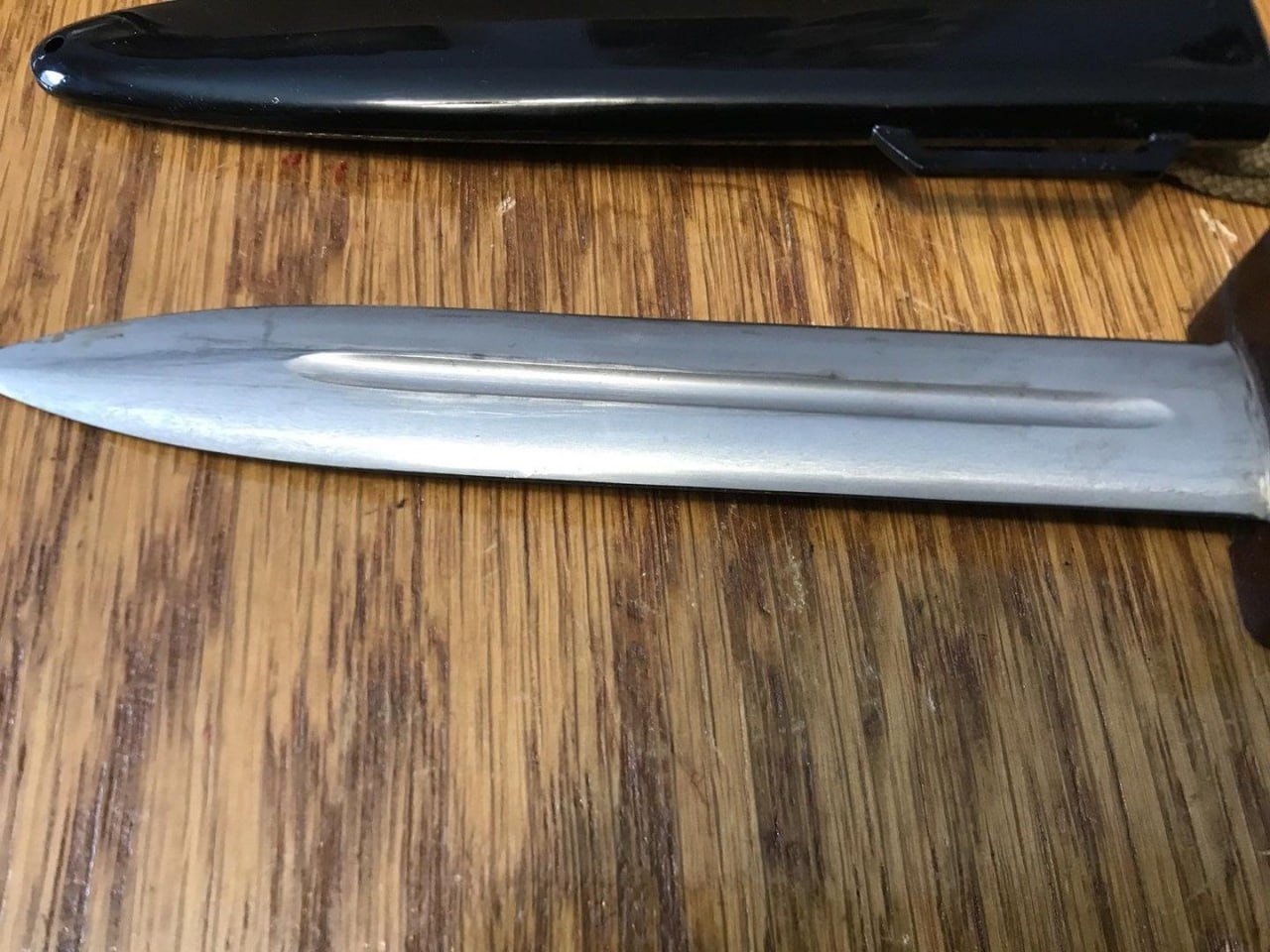 KM66 Kampfmesser 66 – slika 1