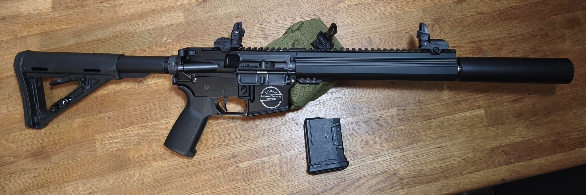AR15 BTS-15 10,5“ .223 mit Schalldämpfer – Bild 1
