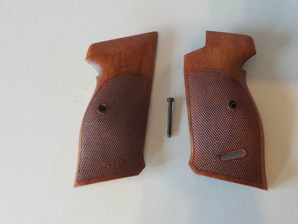 SIG P210 Nill Sportgriff – Bild 3