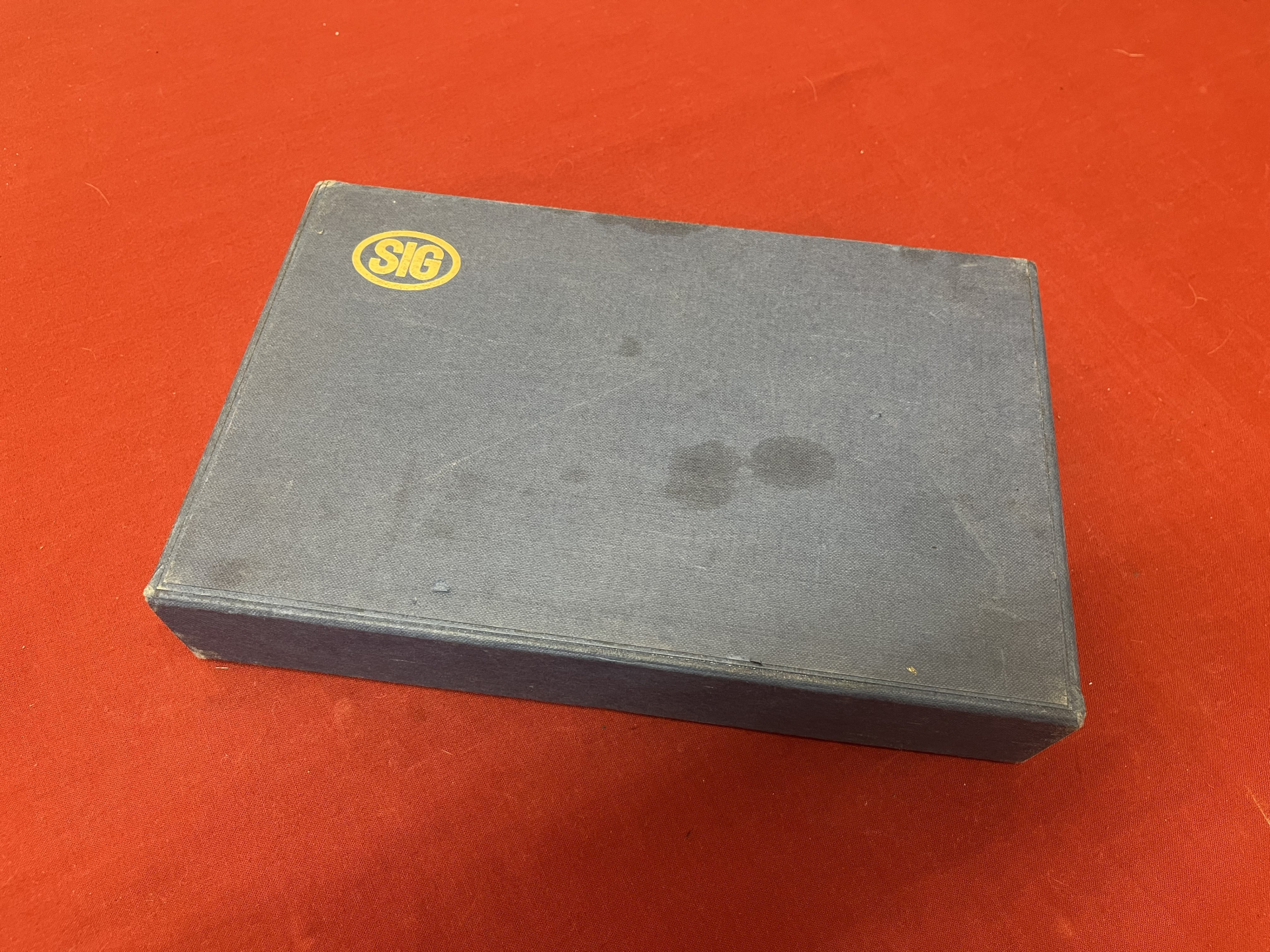 Original SIG P210 Kasten / Aufbewahrungsbox mit Einlage – Bild 1