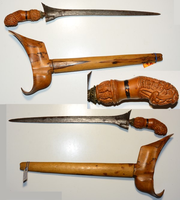 Keris, Südasien, geschnitzter Holzgriff – Bild 1