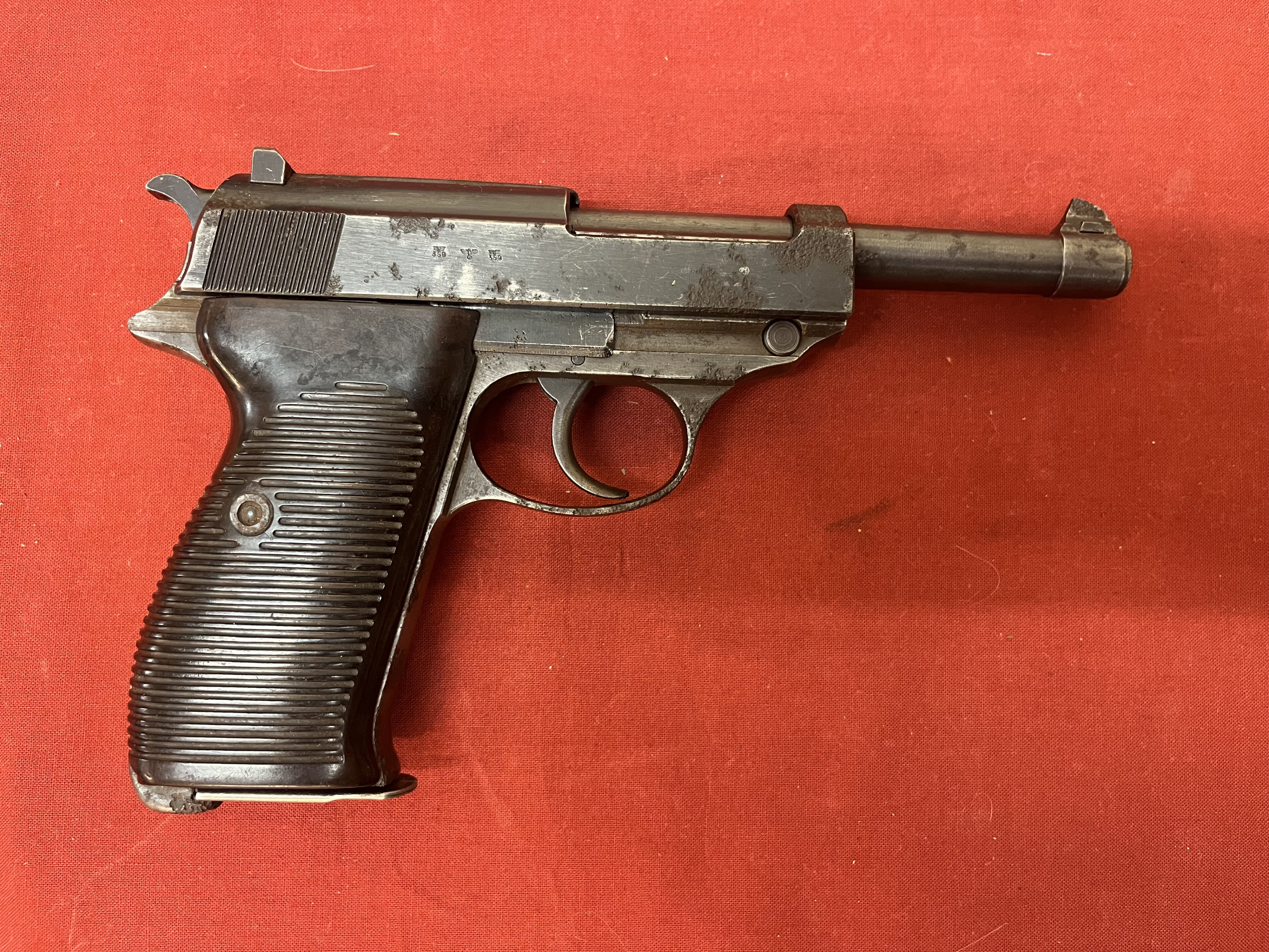 Walther P38 ac 42 – 1942 – nummerngleich – Originalzustand – Bild 2