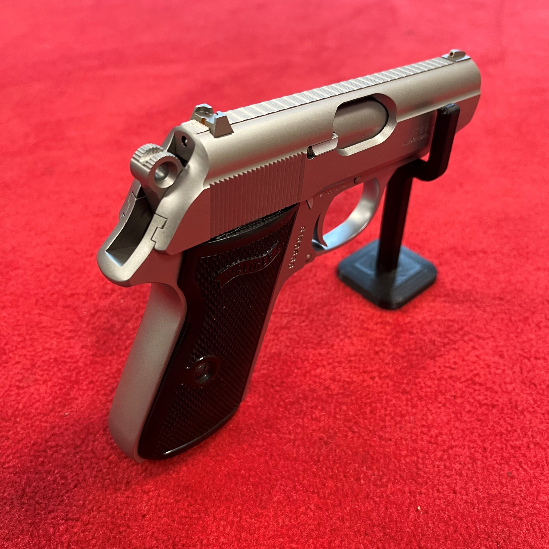 Interarms PPK (Carl Walther) - 9mm Brown./.380ACP - Halbautomatische Pistole | Magazin + Koffer – Bild 5