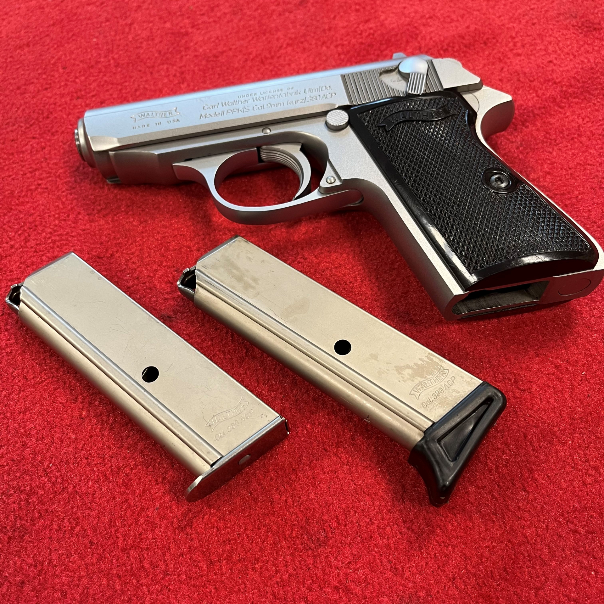 Interarms PPK (Carl Walther) - 9mm Brown./.380ACP - Halbautomatische Pistole | Magazin + Koffer – Bild 3