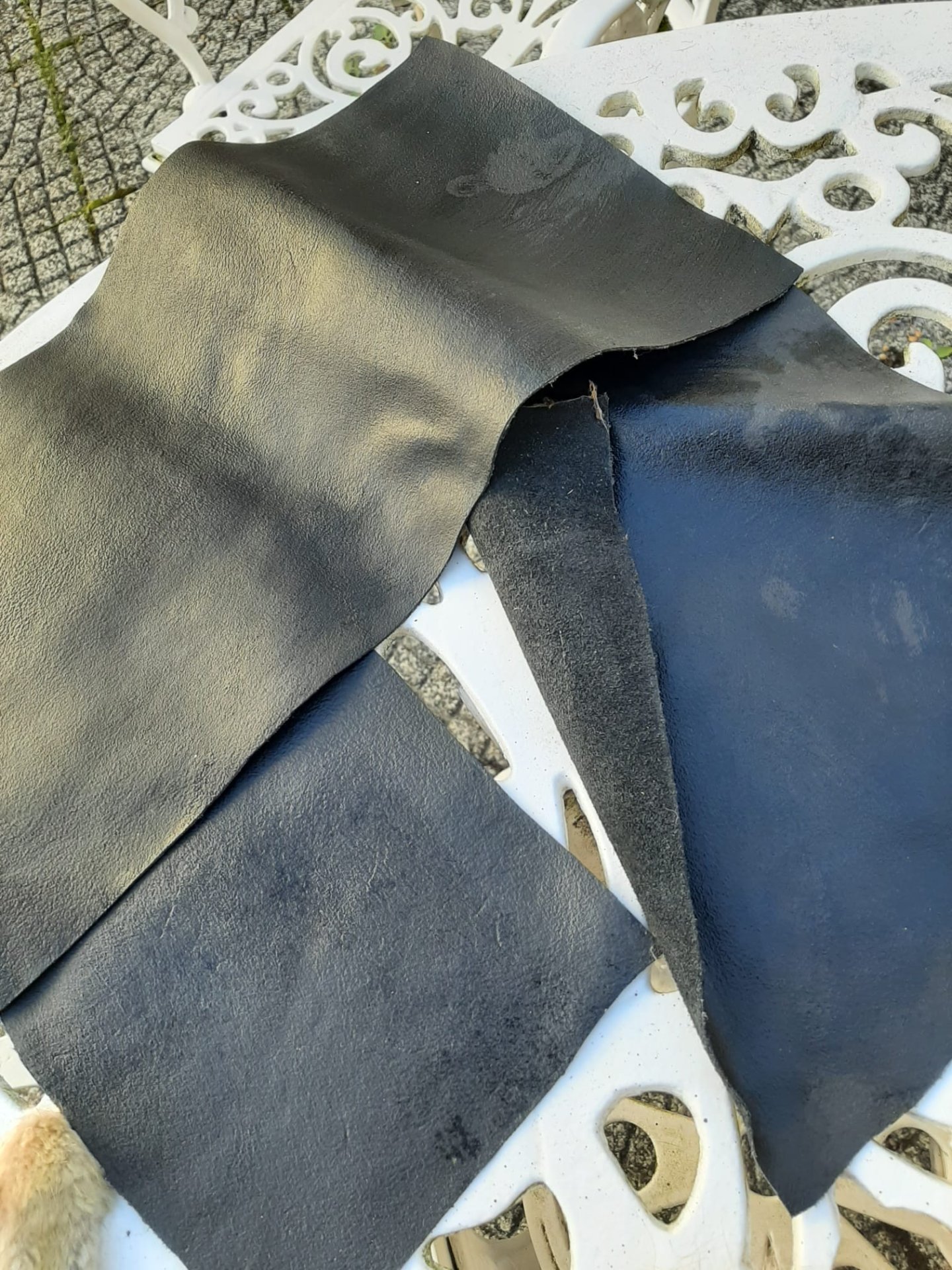 Fell und Lederreste – Bild 3
