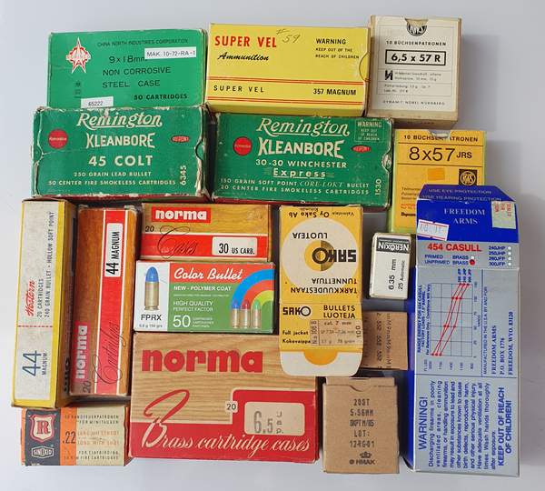 Konvolut alter Munitions-Verpackungen – Bild 1