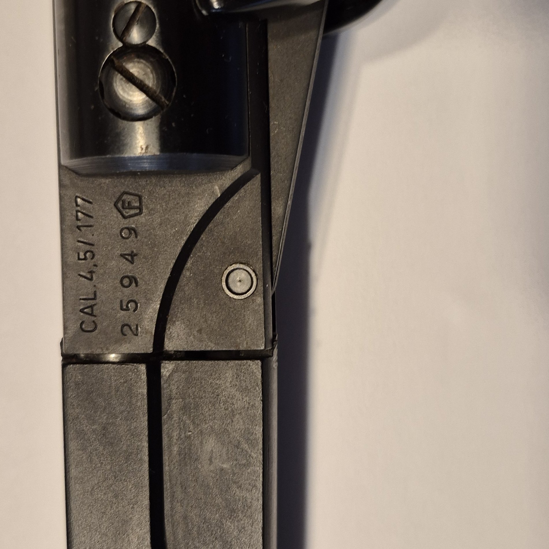 Diana Model 6M Luftpistole mit originalem Holzmatchgriff – Defekt/für Bastler – Bild 5