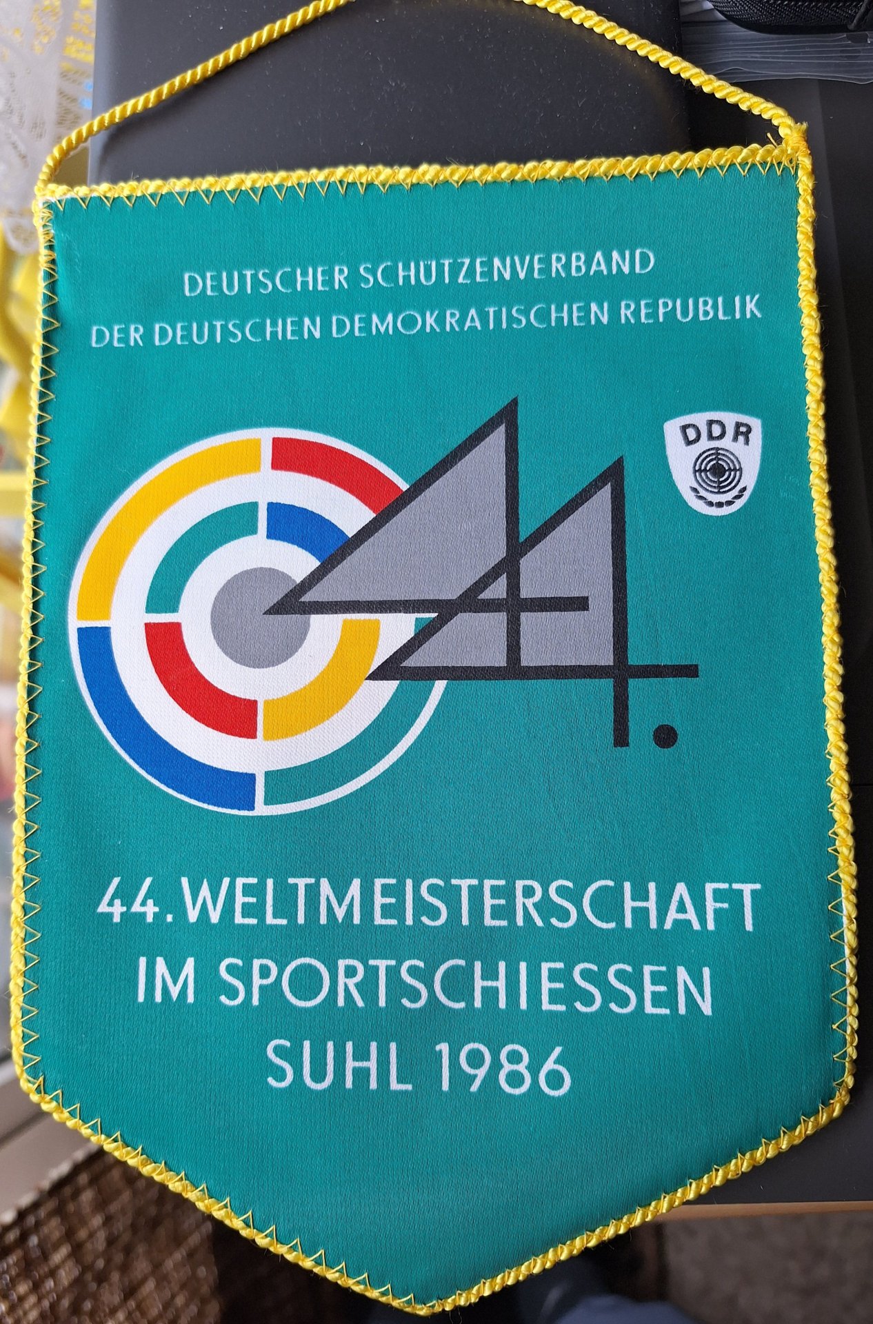 44. WM im Sportschiessen Suhl 1986-Wimpel – Bild 2