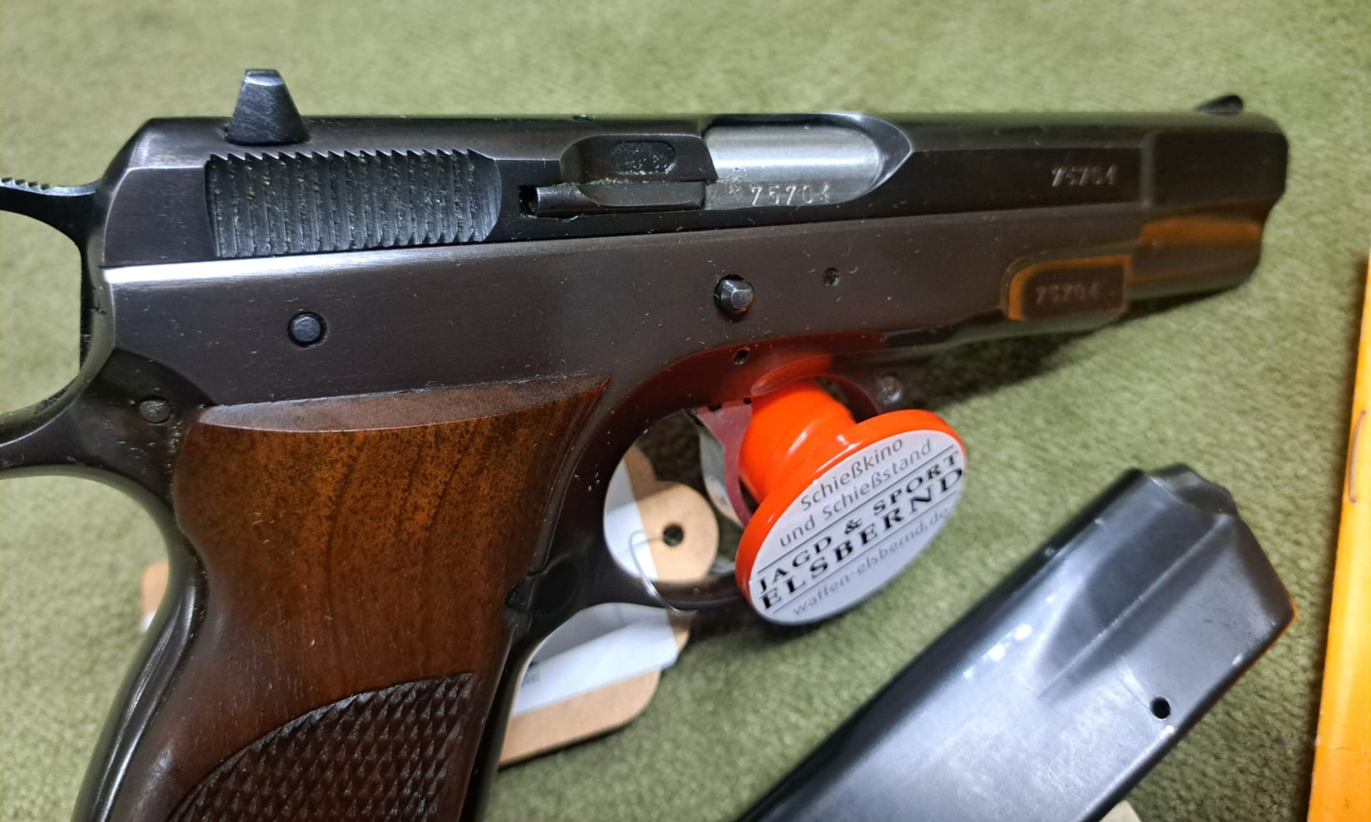 CZ 75 9x19 inkl. Ersatzmagazin – Bild 3