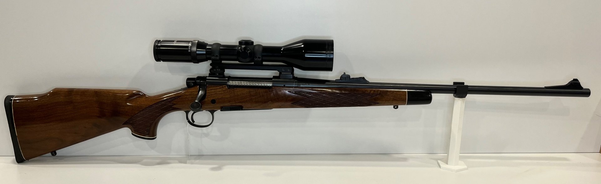 Remington Model 700 BDL – Kal. .270 Win – Tasco Euro-Class 3-12x52 – Edler Holzschaft – Top Zustand – Bild 2