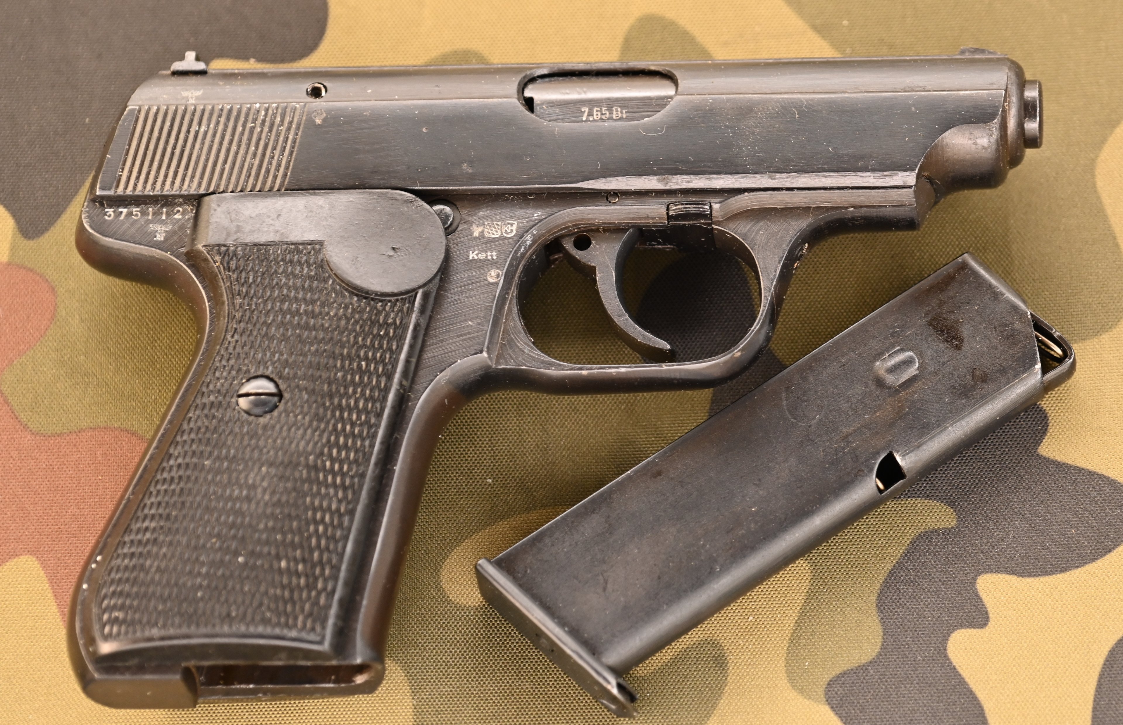 Pistole Ordonnanzwaffe Polizeipistole Wehrmacht Sauer & Sohn M 1938 Kal. 7,65 mm WaA & Polizeistern – Bild 3