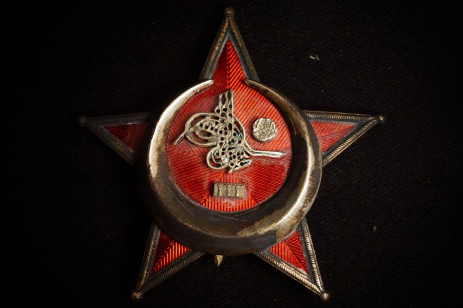 WK1 Türkischer Halbmond, Übergröße, Glasemaille, 9 Nieter, selten – Bild 1