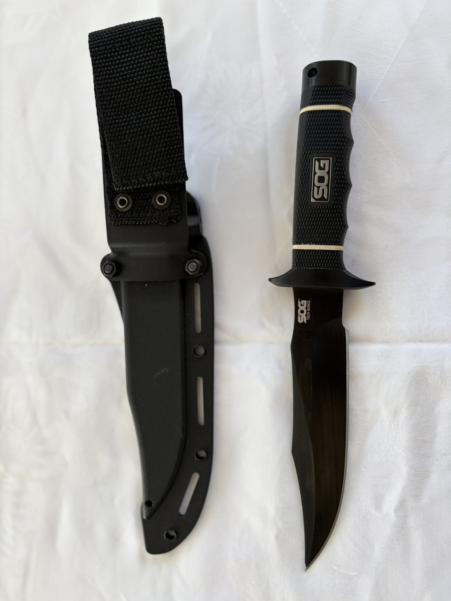 SOG Tech Bowie – taktisches Einsatzmesser – sehr guter Zustand – Bild 1