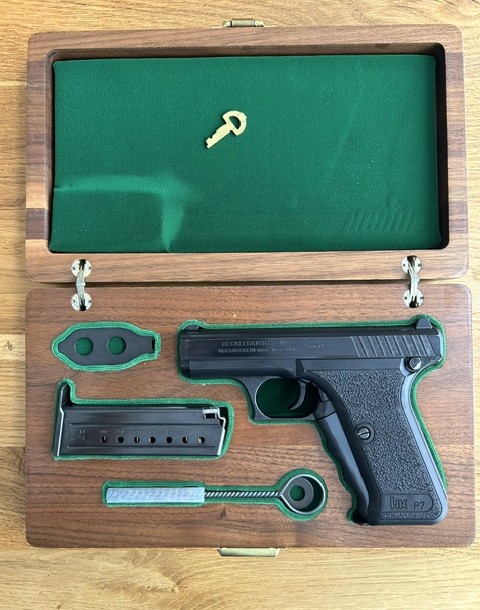 Heckler und Koch P 7 – Bild 1