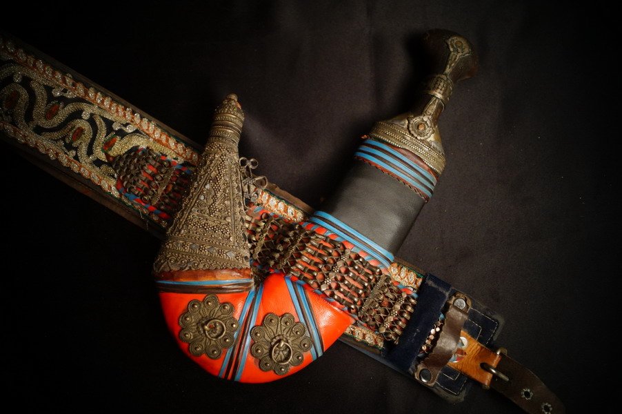Osmanisches Reich oder Arabisch Messer mit Scheide und Koppel, um 1900 – Bild 1