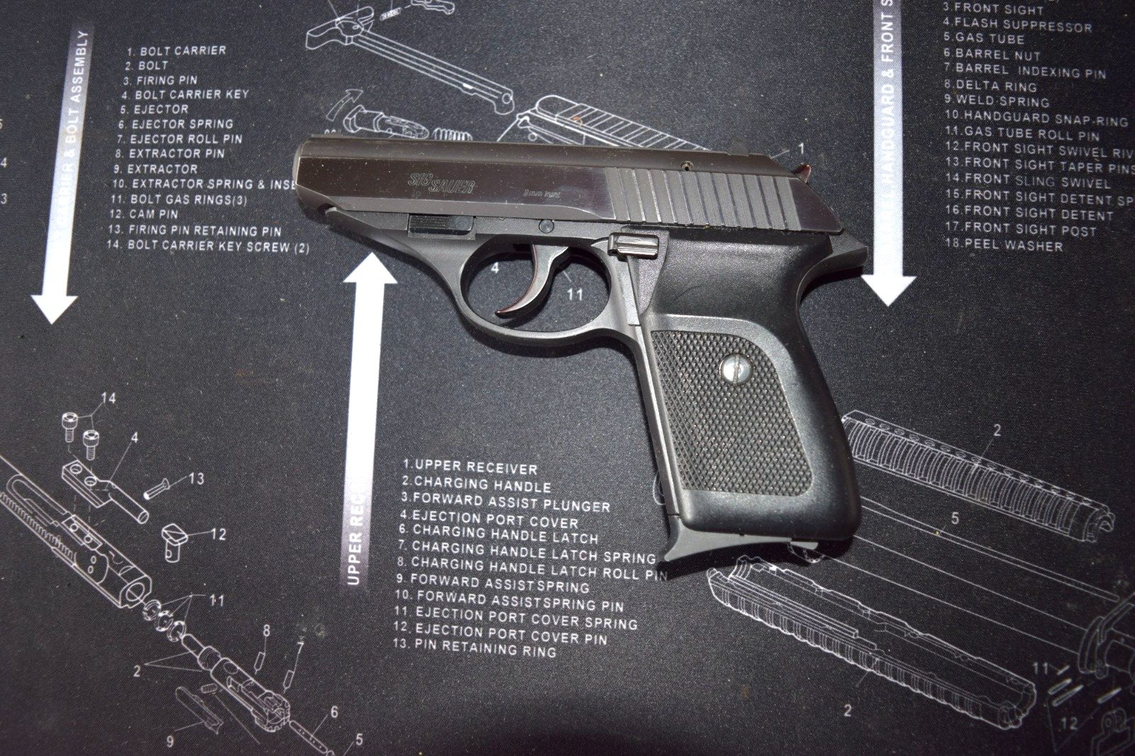 SIG Sauer P230 9 mm kurz – Bild 1