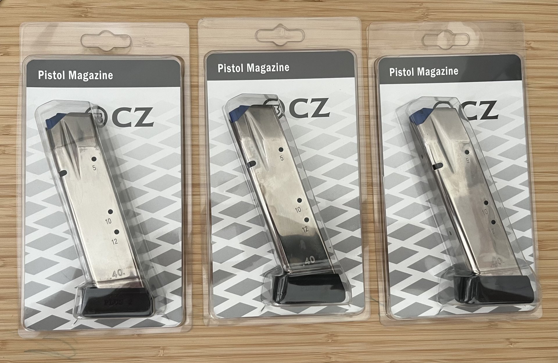 CZ 75 Shadow Magazin 17+2 vernickelt – Bild 1