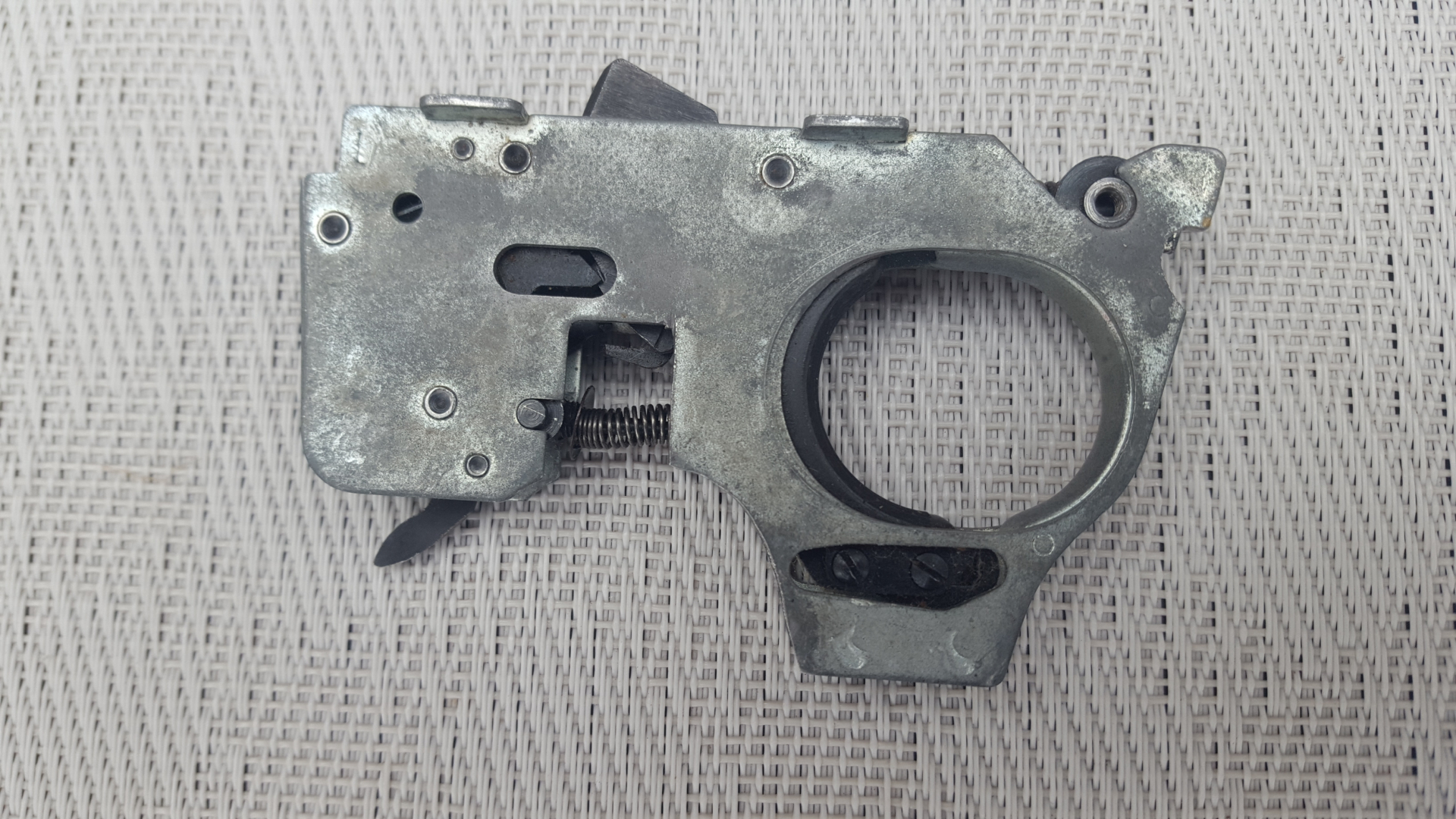 Walther GSP, Abzugeinheit – Bild 2