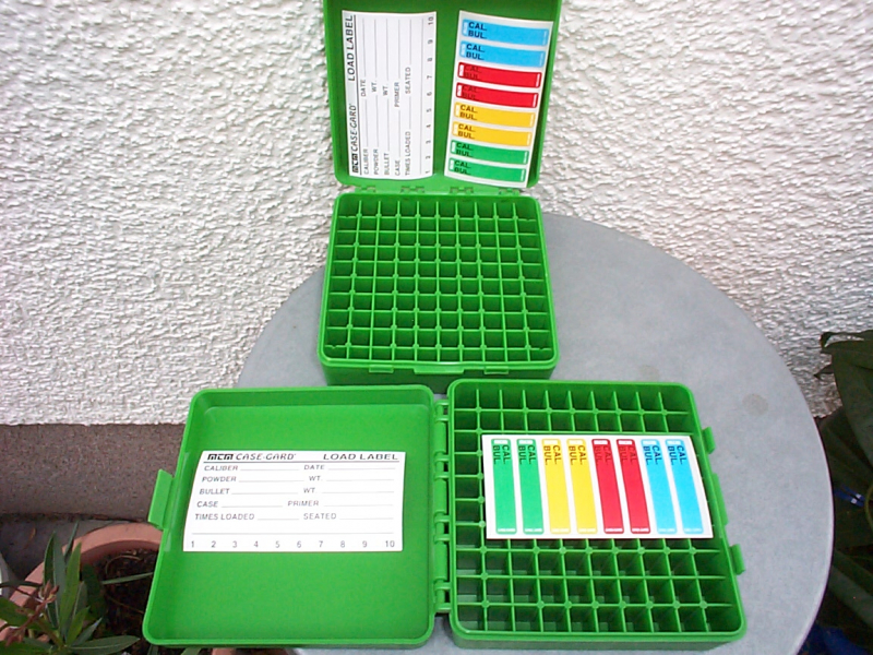 " Mit Scharnier"MTM CASE-GARD P-100er Patronenbox für .357 Mag/.38 Spec/.38 S&W/ u.v.m grün – Bild 1