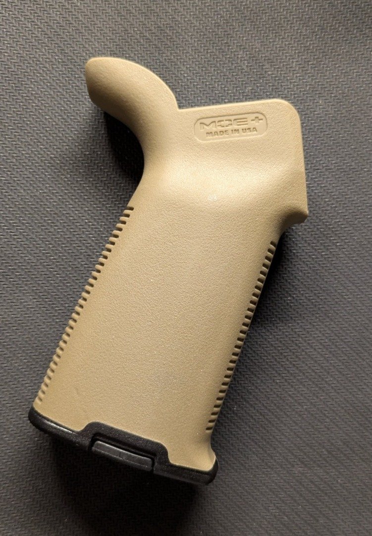 MAGPUL MOE+ AR15, M16, M4, Pistolengriff, Flat Dark Earth, FDE – Bild 3