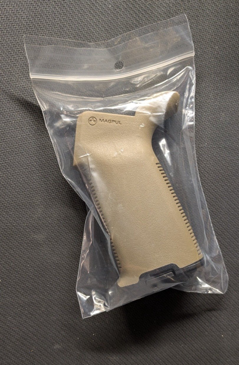 MAGPUL MOE+ AR15, M16, M4, Pistolengriff, Flat Dark Earth, FDE – Bild 2