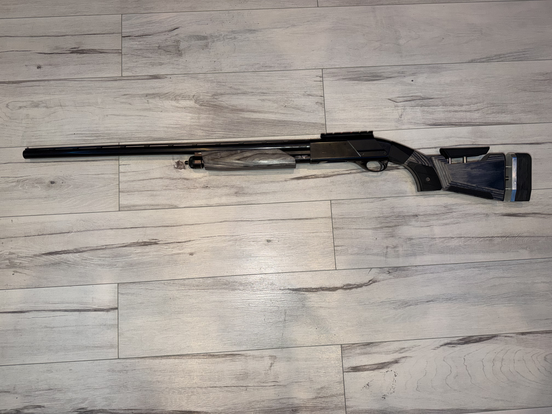 Remington 870 12/70 Lauflänge 69 cm Vollchoke Boyds Schaft Picatinny-Schiene weißes Perlkorn – Bild 1