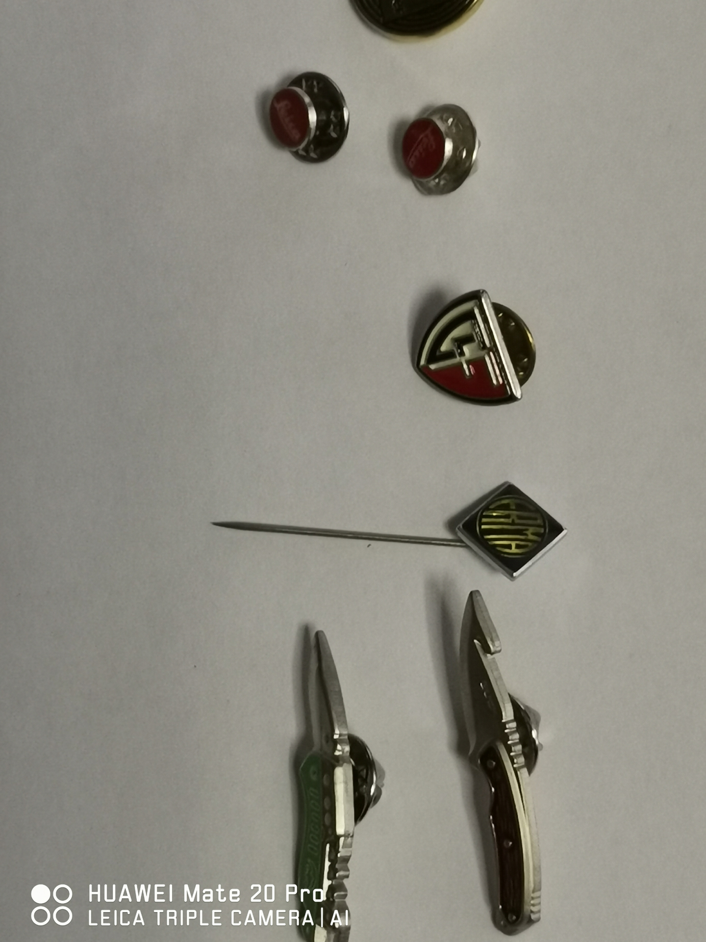 Anstecker – Bild 1
