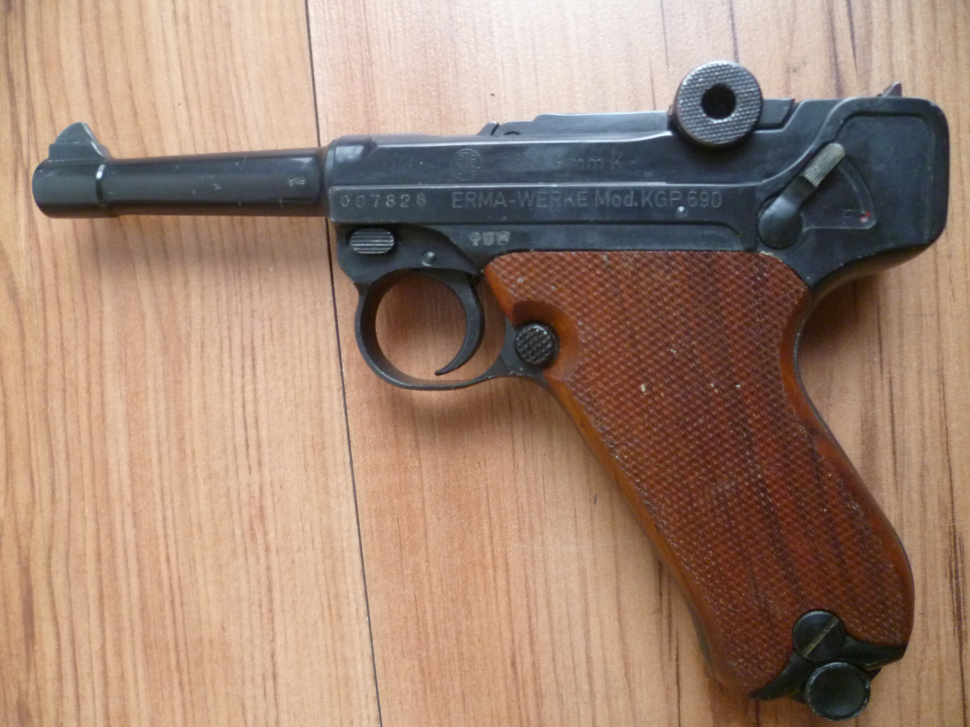 SRS Erma KGP 690 - 8mm Knallpatrone – Bild 1