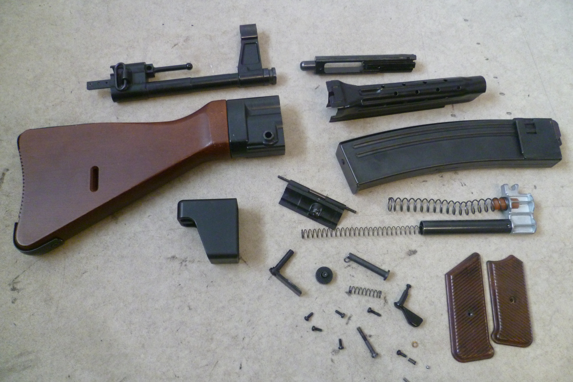 SRS Ersatzteilkonvolut GSG StG 44 – Bild 5