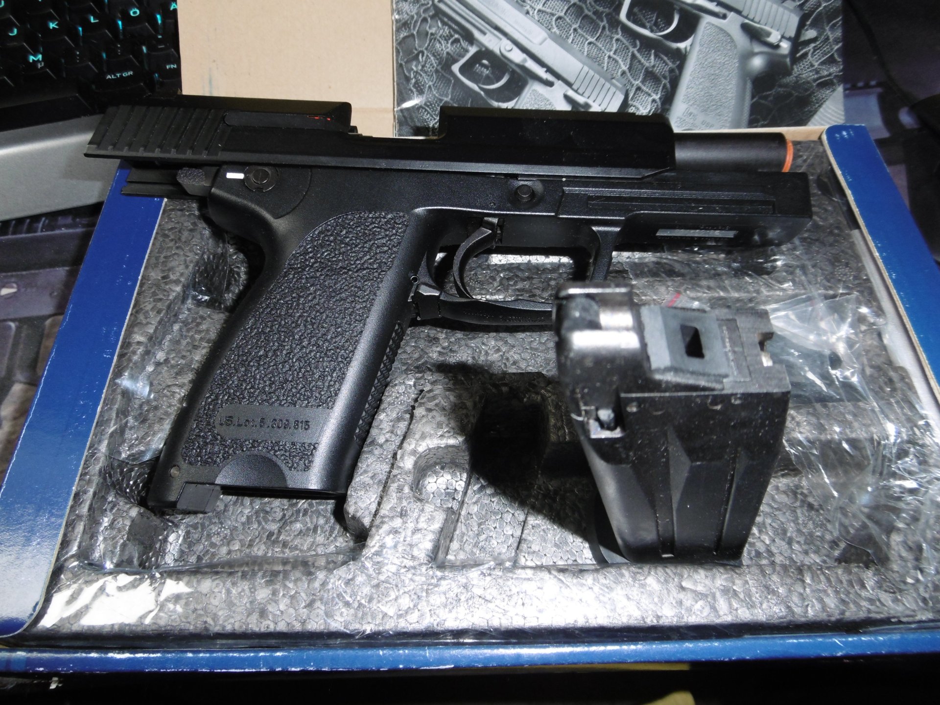 KSC COMPACT USP-45 Gas-Blow-Back-Airsoft-Pistole im Kaliber 6 mm BB – Bild 4