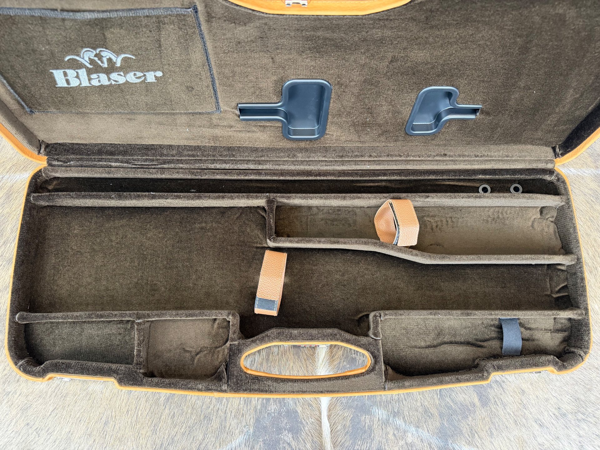 Blaser Koffer Grün/Leder Beige für Blaser R8 / R93, einen WL von WAFFEN FLÜHR ANSBACH – Bild 4
